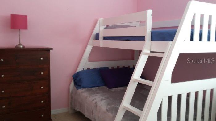 PALMA SOLA TRACE CONDO OR2185/736 - Residential Lease