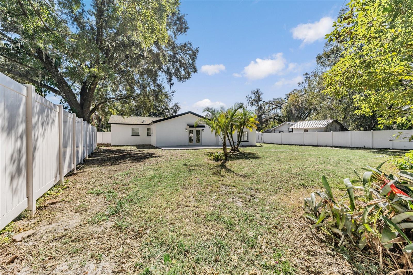 SAPPHIRE LAKE RANCHITOS - Residential