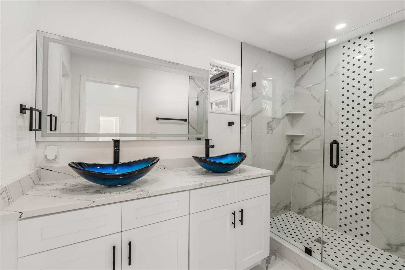 SAPPHIRE LAKE RANCHITOS - Residential