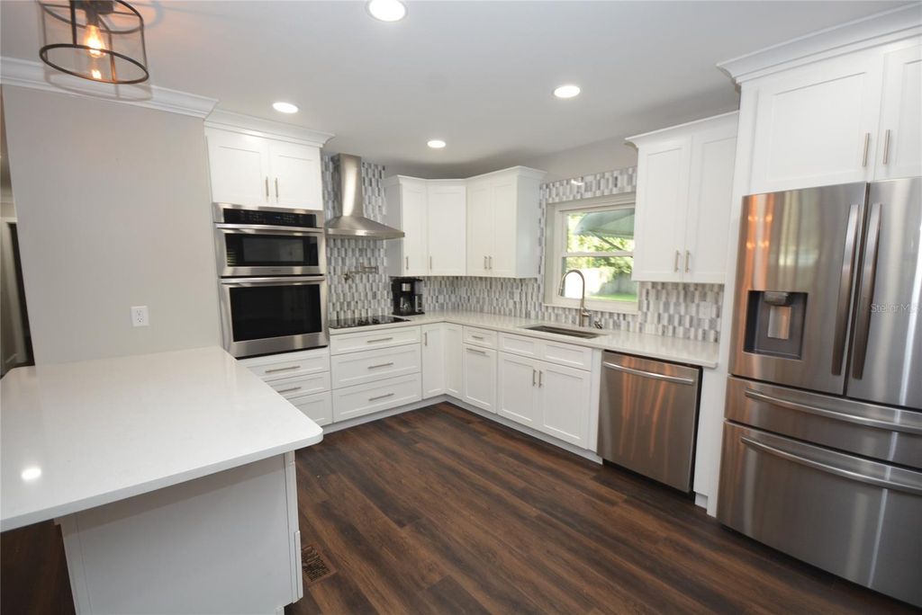 Photo of 3006 Vine Street, Orlando, FL 32806 (MLS # O6380397)