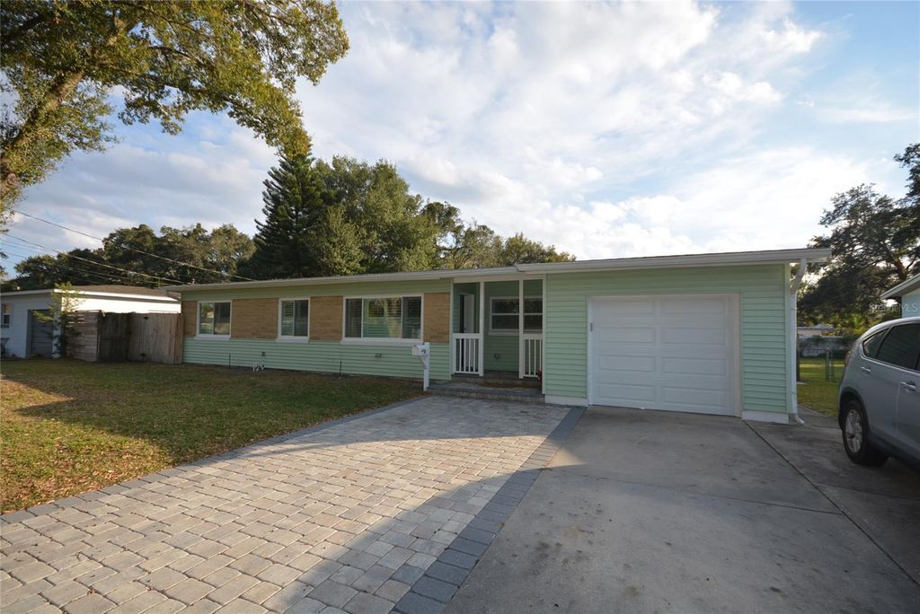 Photo of 3006 Vine Street, Orlando, FL 32806 (MLS # O6380397)