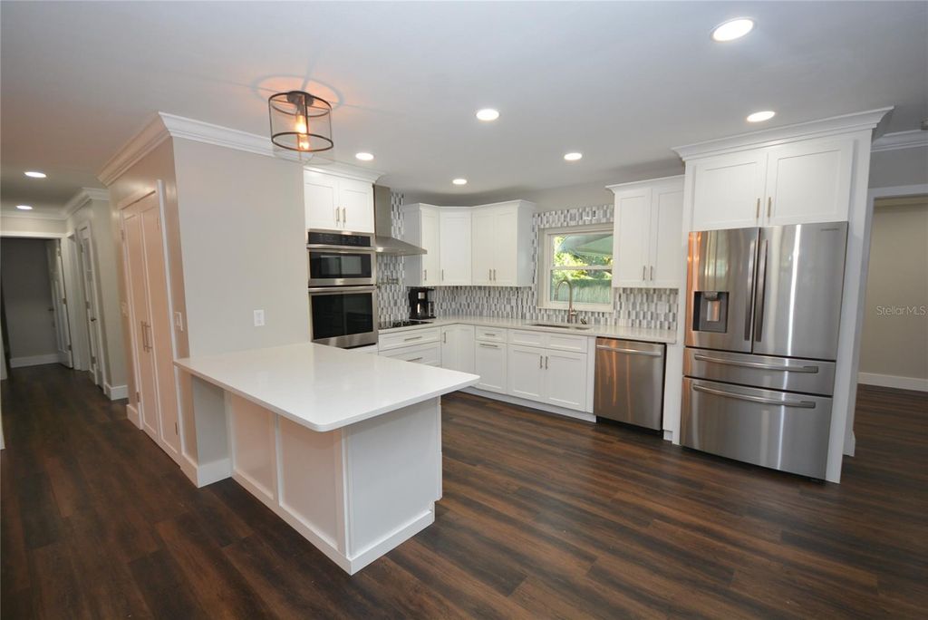 Photo of 3006 Vine Street, Orlando, FL 32806 (MLS # O6380397)