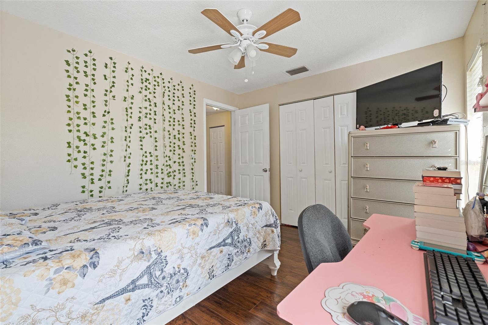 SEVEN SPGS HOMES - Residential