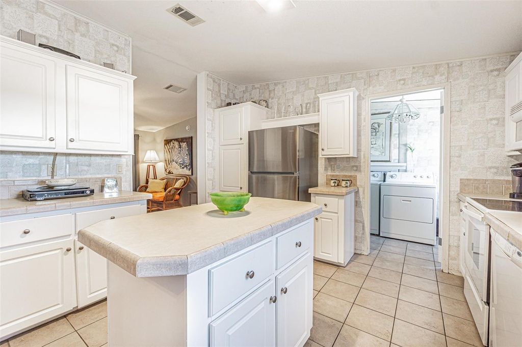 Photo of 37627 Lorena Avenue, Zephyrhills, FL 33541 (MLS # TB8497011)