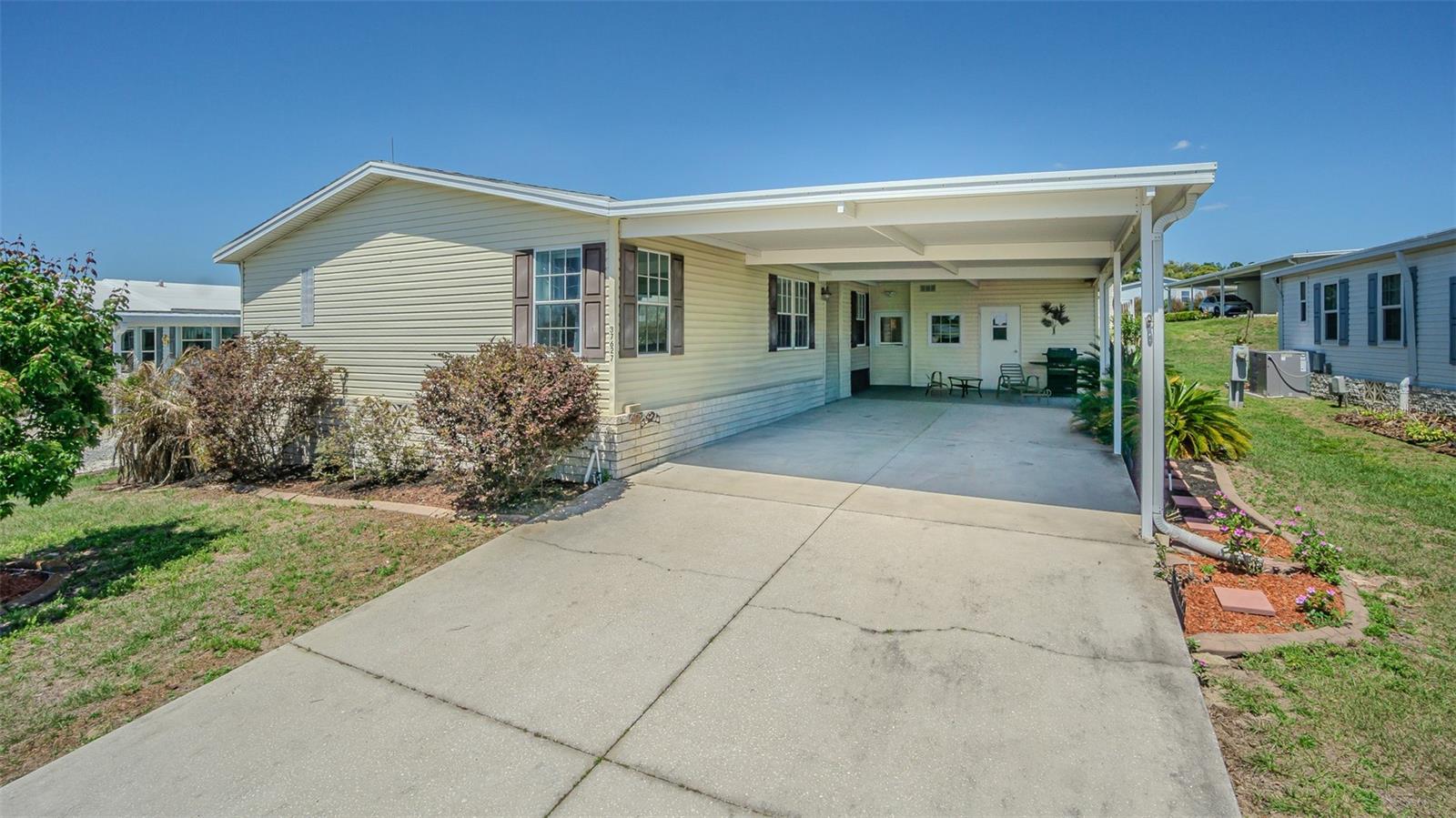 GRAND HORIZONS - Residential