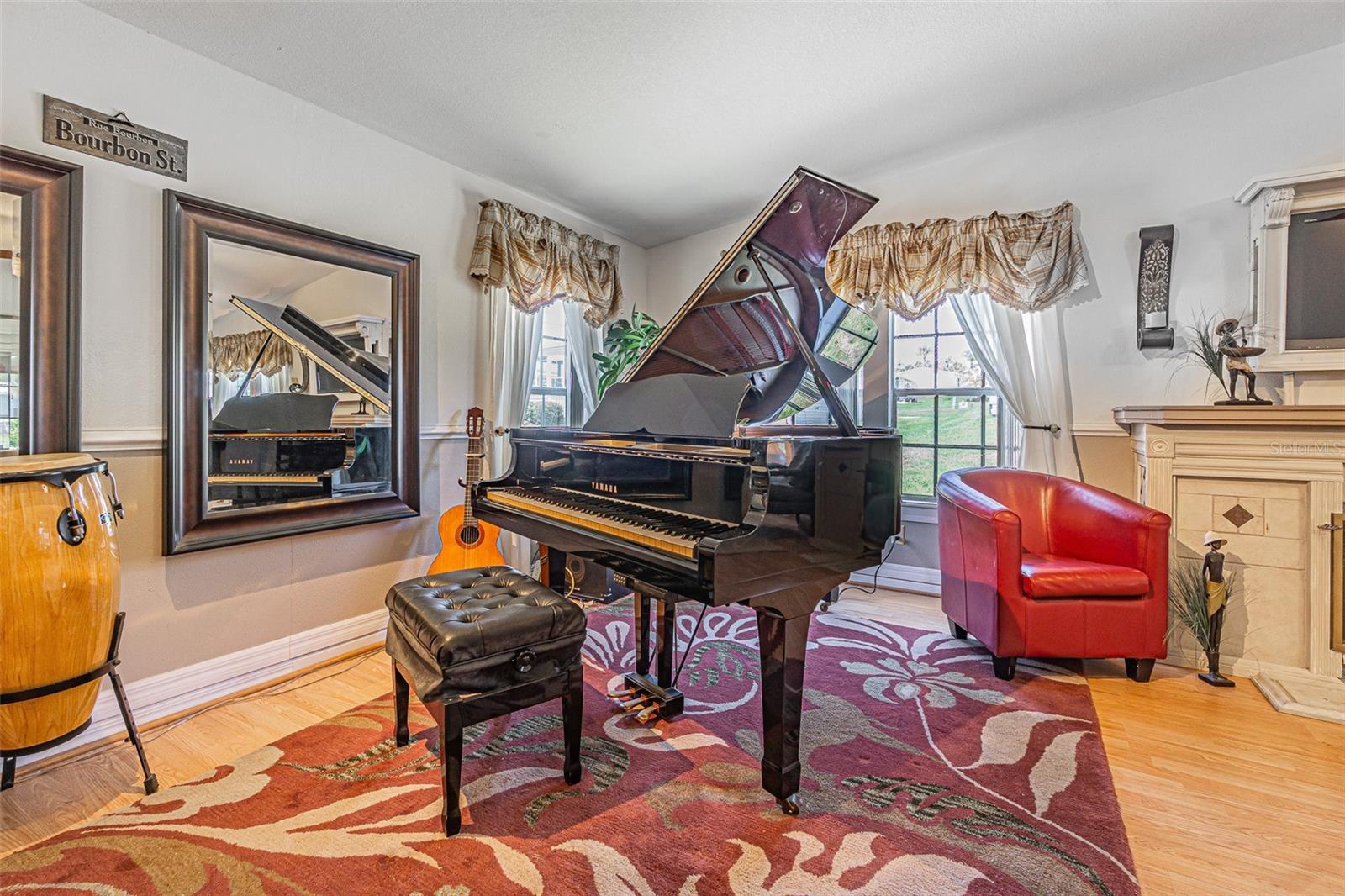 GRAND HORIZONS - Residential