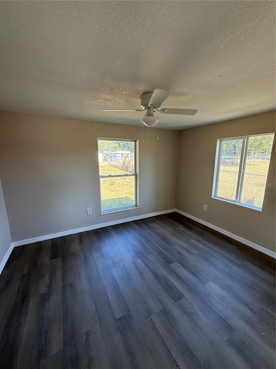 AZALEA PARK - Residential