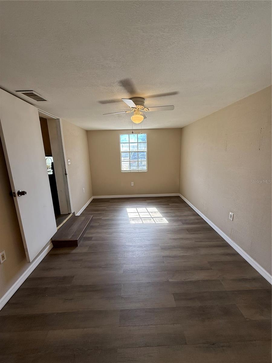 AZALEA PARK - Residential