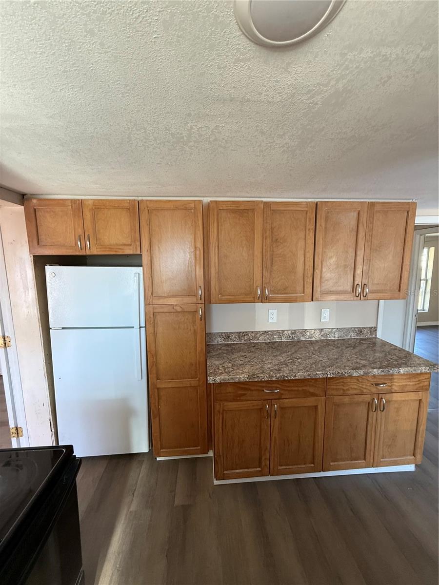 AZALEA PARK - Residential