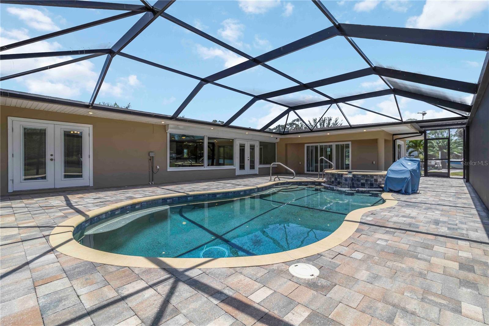 ENGLEWOOD GARDENS - Residential