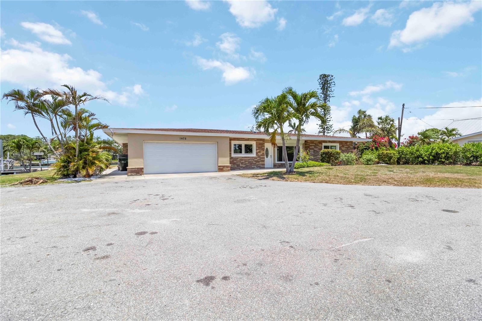 1475 BAYSHORE DRIVE