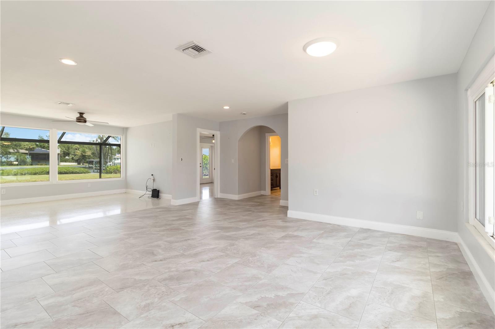 1475 BAYSHORE DRIVE