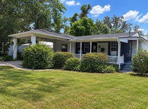 Photo of 11710 North Drive, Tampa, FL 33617 (MLS # TB8541547)