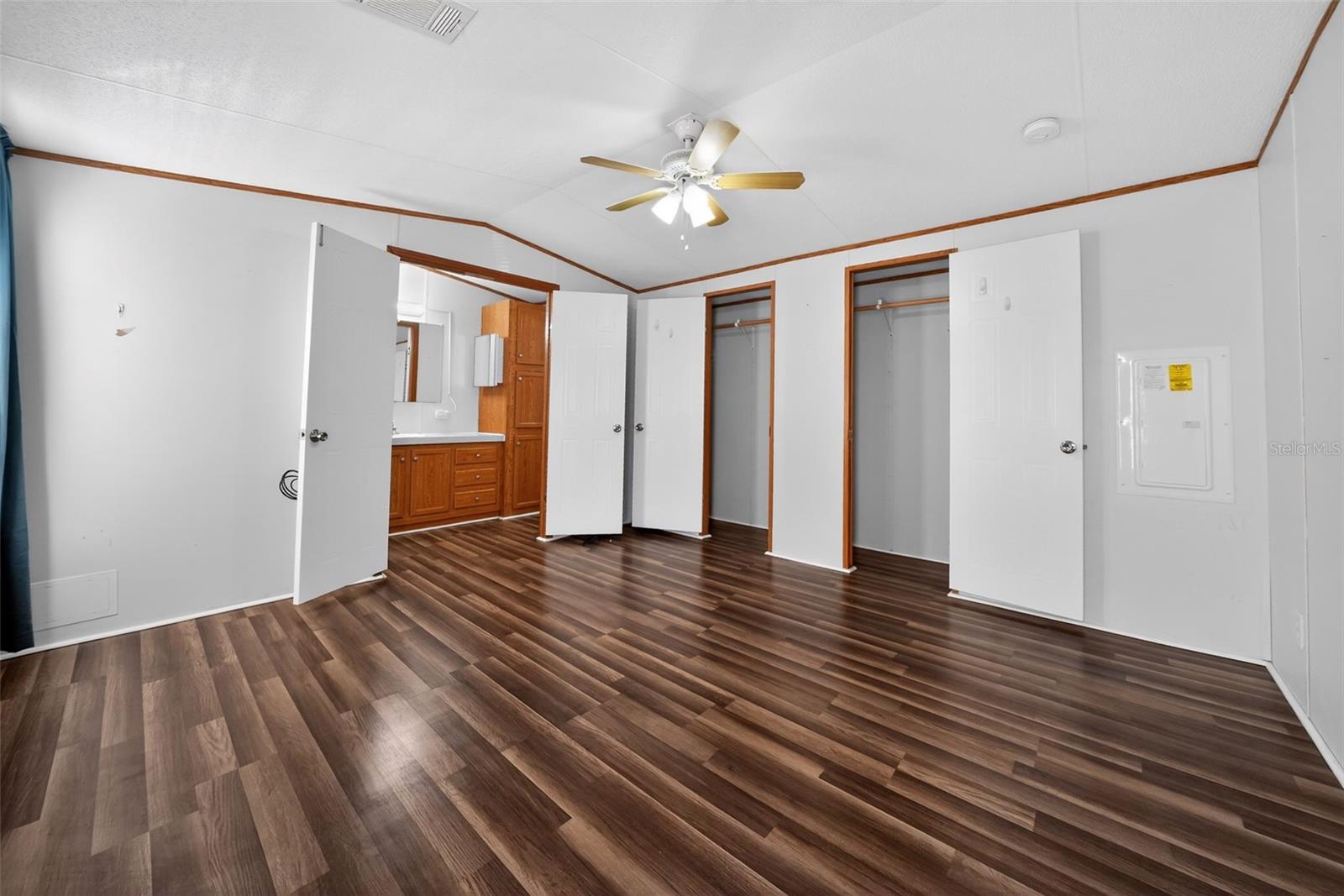 PORT MALABAR HOLIDAY PARK UNIT 01 - Residential