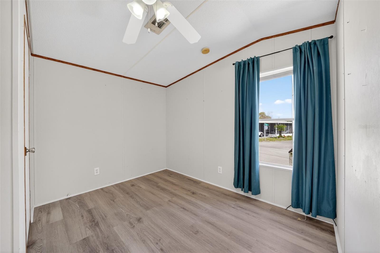 PORT MALABAR HOLIDAY PARK UNIT 01 - Residential