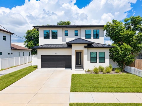 Photo of 3011 W North B Street, Tampa, FL 33609 (MLS # TB8549577)