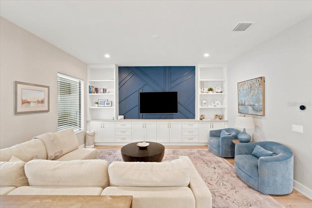 Photo of 3011 W North B Street, Tampa, FL 33609 (MLS # TB8549577)