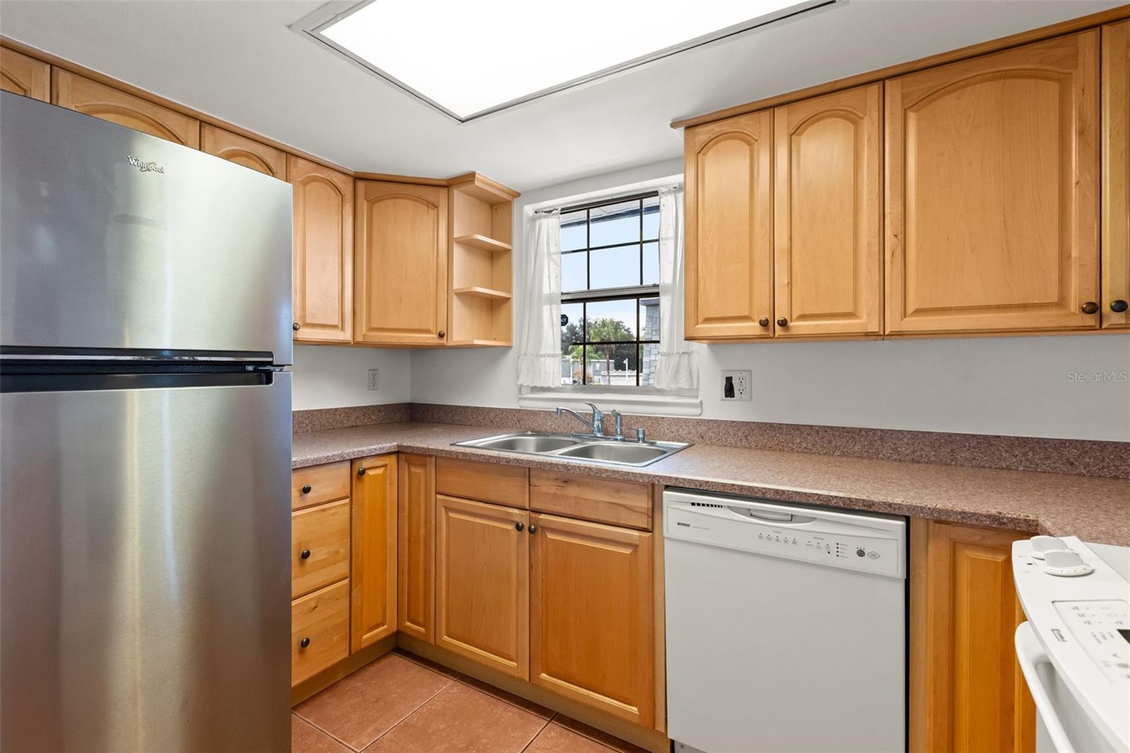1000 S SEMORAN BOULEVARD 302