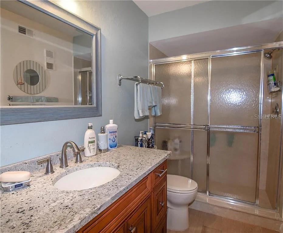 IMPERIAL POINT CONDO - Residential