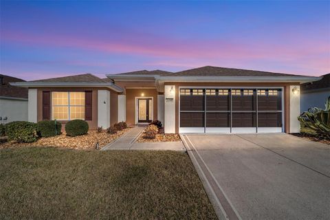 Photo of 13589 SE 87th Circle, Summerfield, FL 34491 (MLS # OM716952)