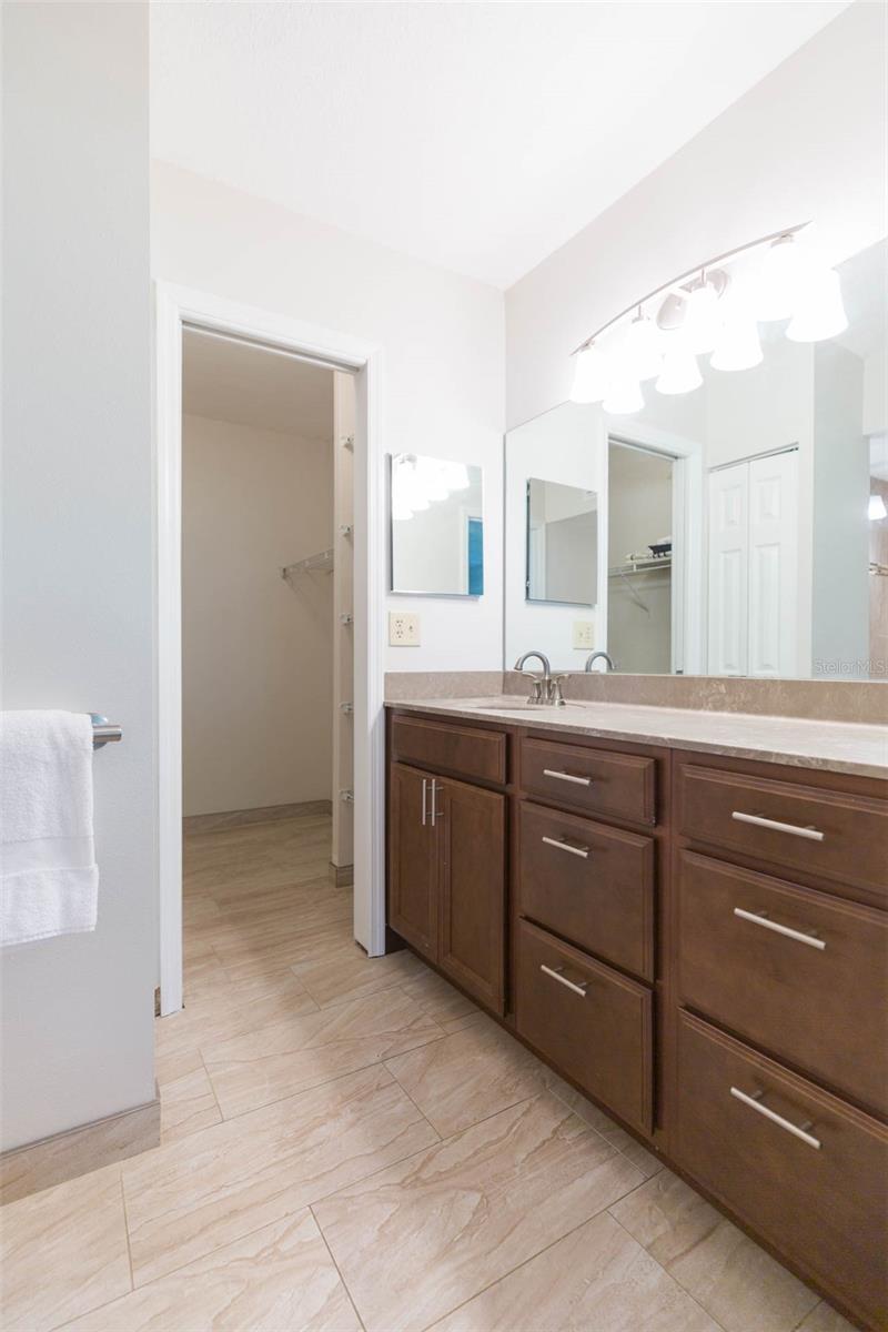 LAKEVIEW OF LARGO - Residential Lease