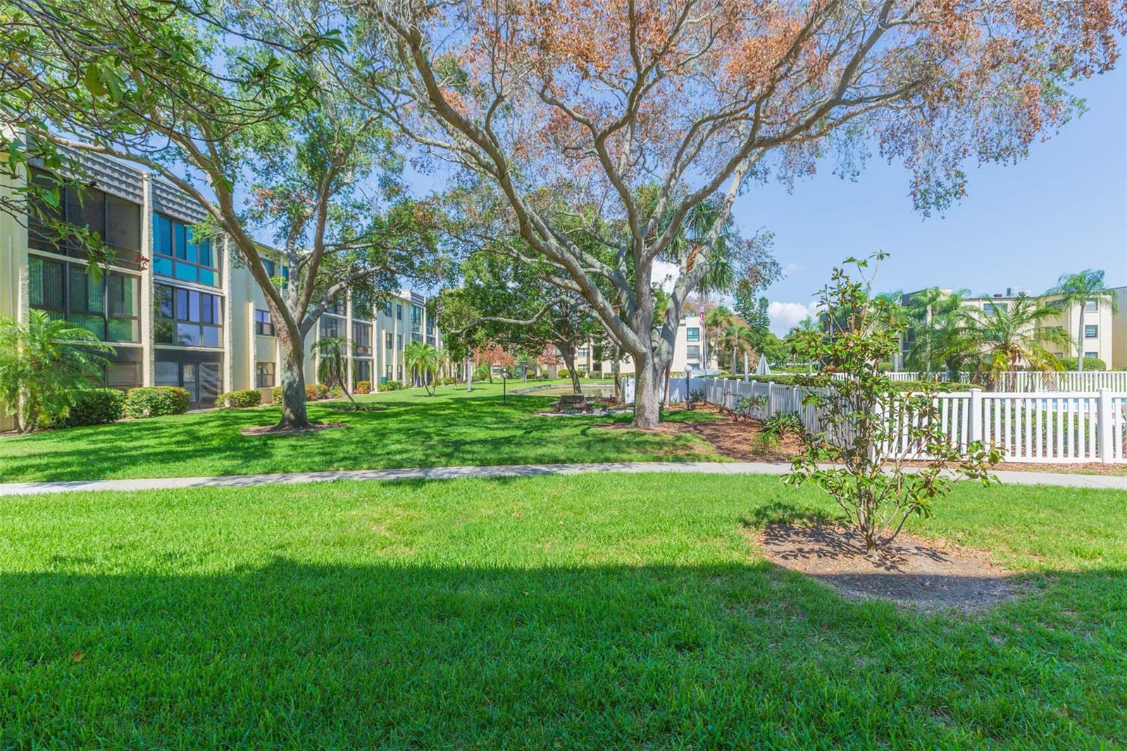 LAKEVIEW OF LARGO - Residential Lease