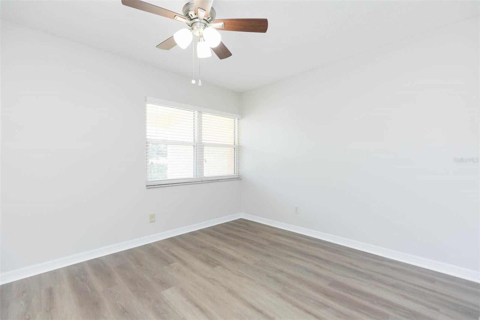 LAKEVIEW OF LARGO - Residential Lease