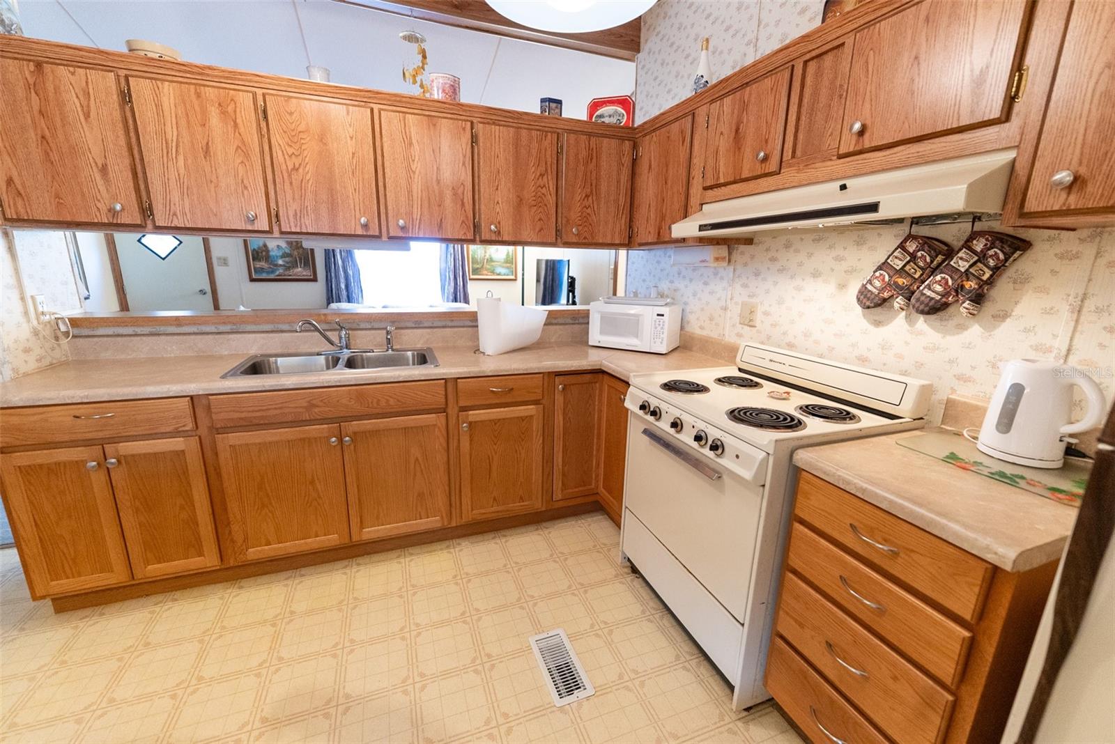 EUREKA SHORES - Residential