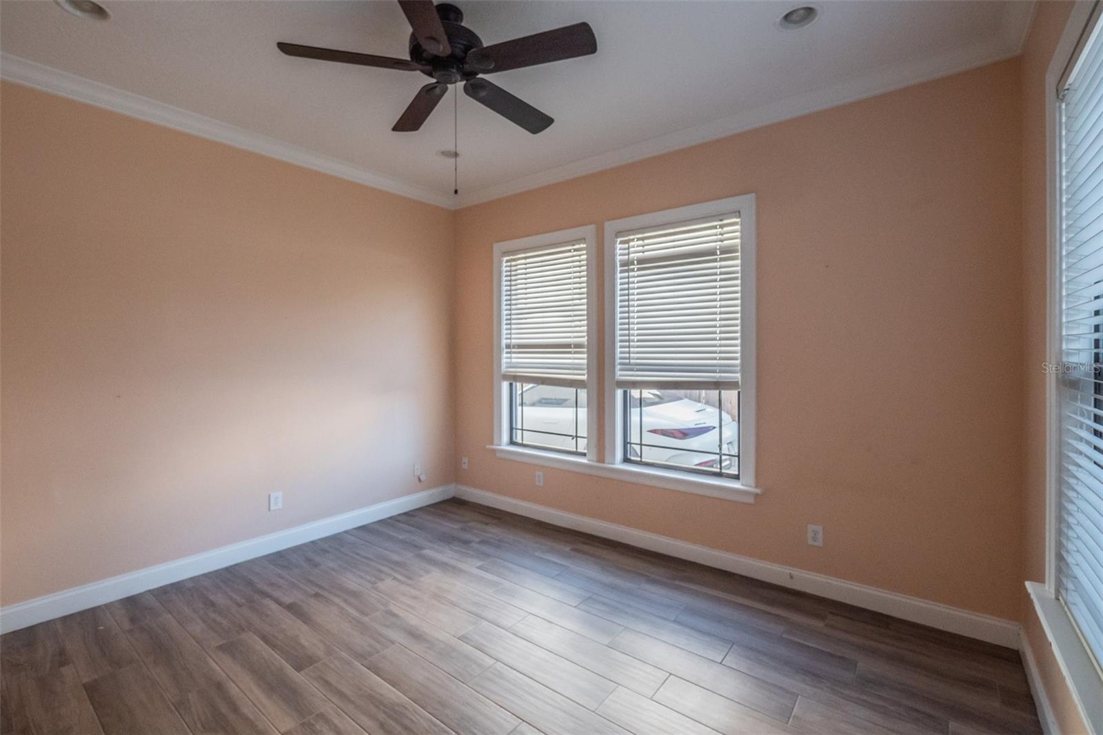 DUBSDREAD HEIGHTS - Residential