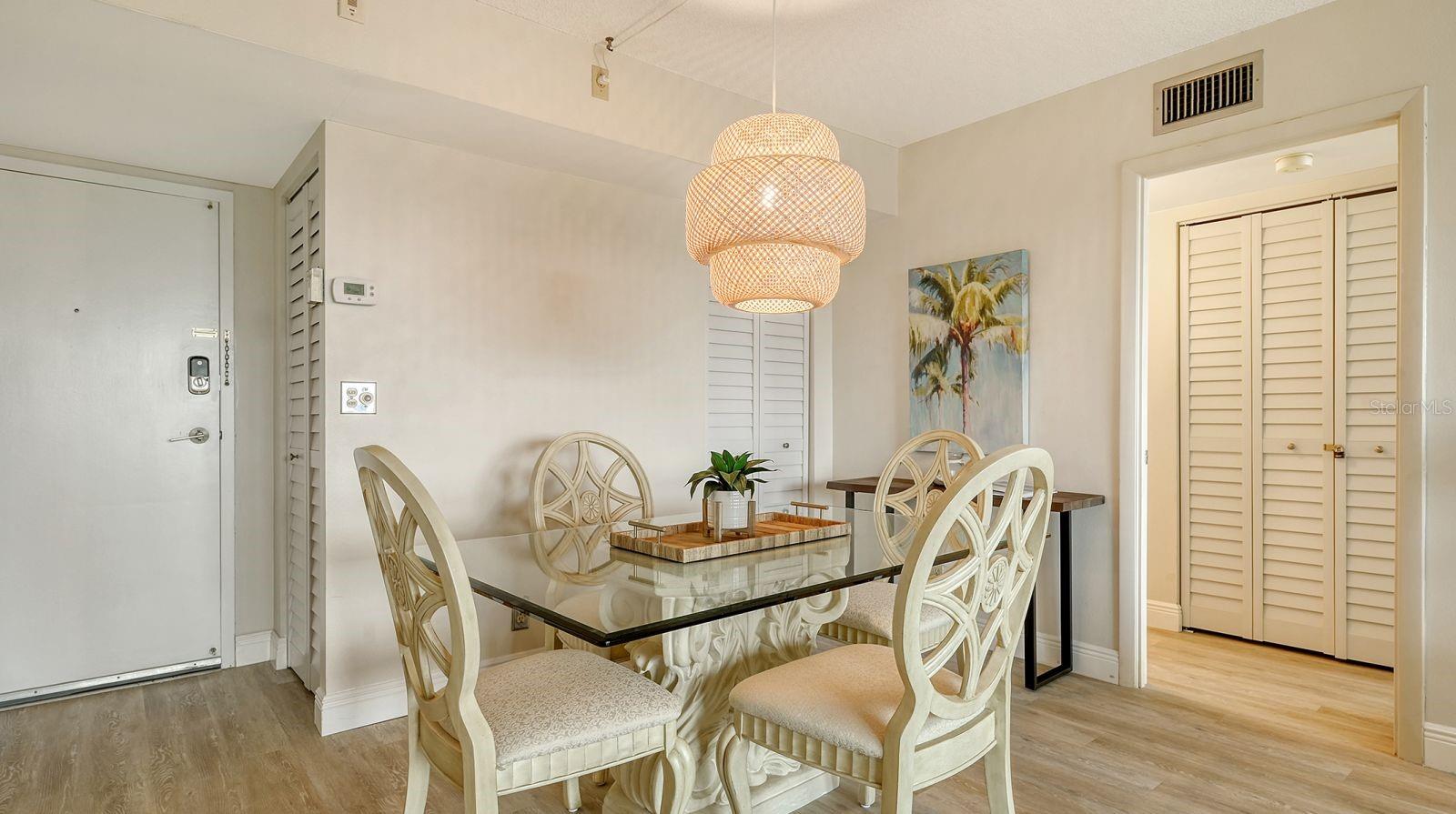 HARBOR TOWERS Y & R - Residential Lease