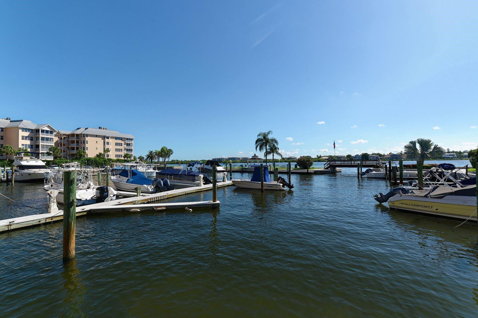 HARBOR TOWERS Y & R - Residential Lease