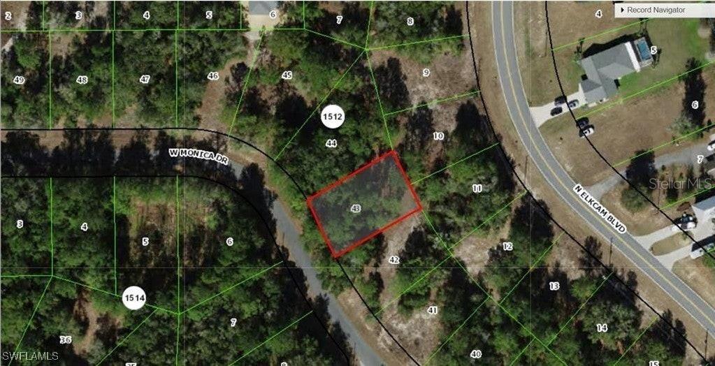 NICE LOT MANY NEW HOMES IN NEIGHBORHOOD .023 ACRE No flood insurance required!! Paved road! Vacant lot in Citrus Springs.