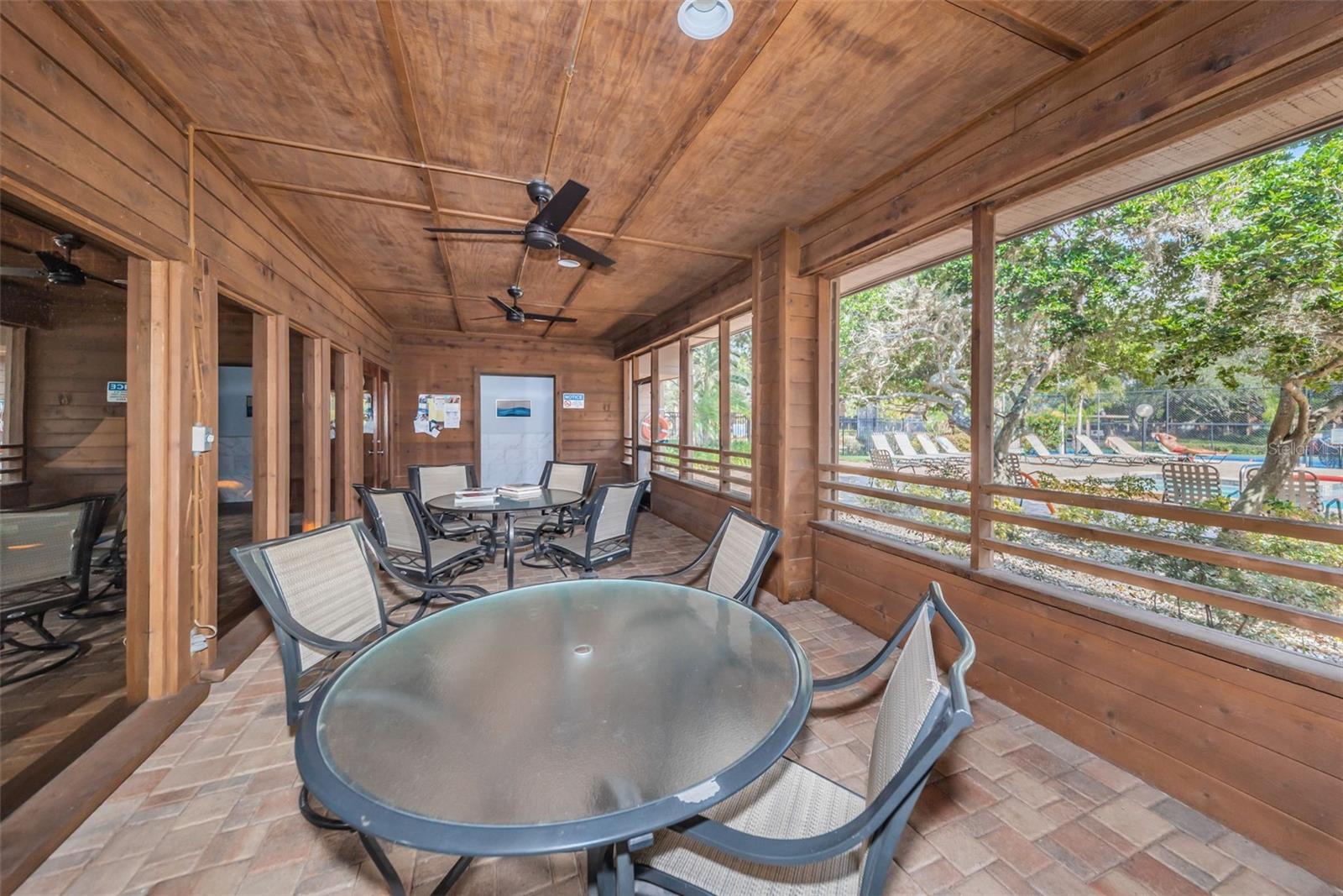 GLENEAGLES I CONDO - Residential