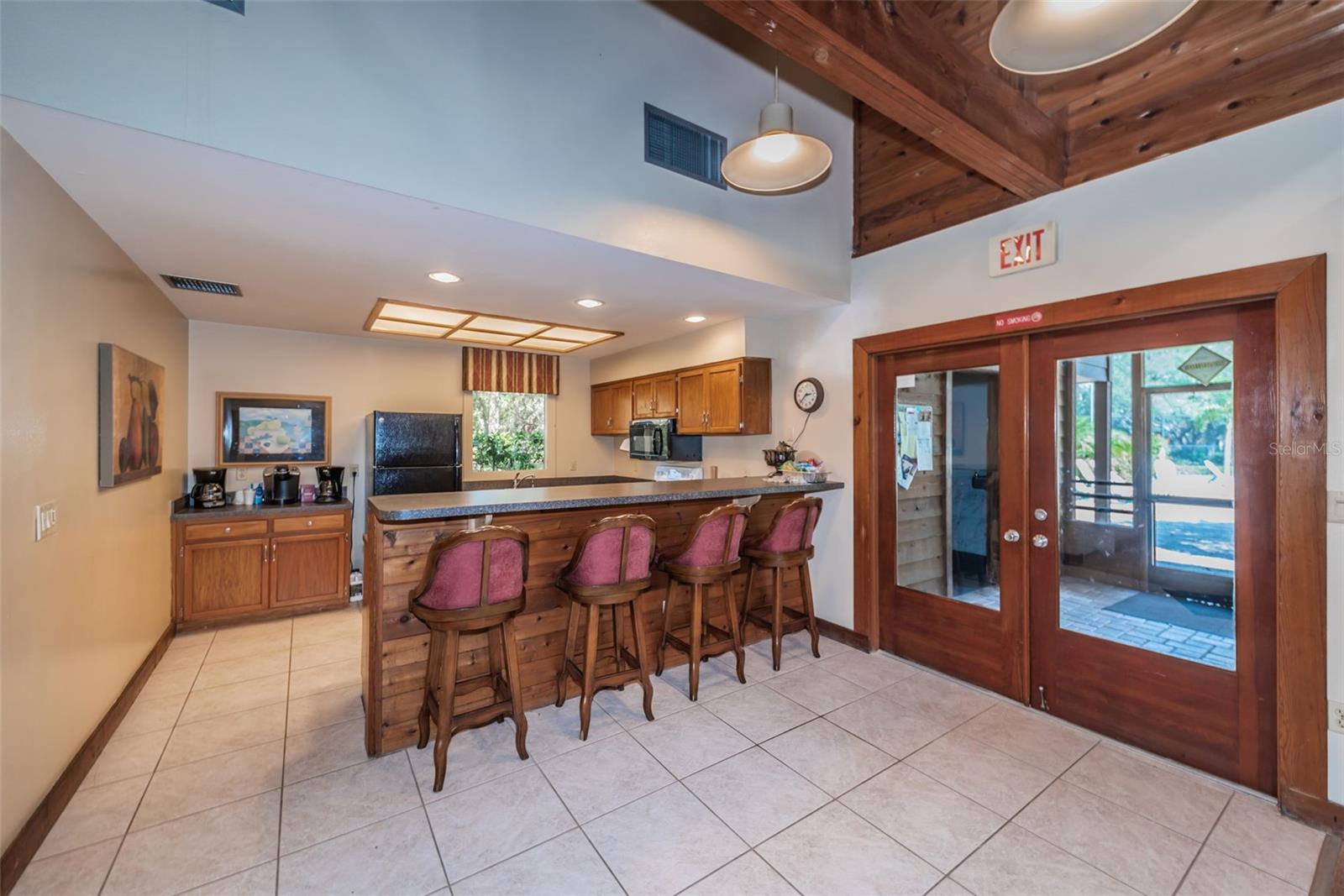 GLENEAGLES I CONDO - Residential