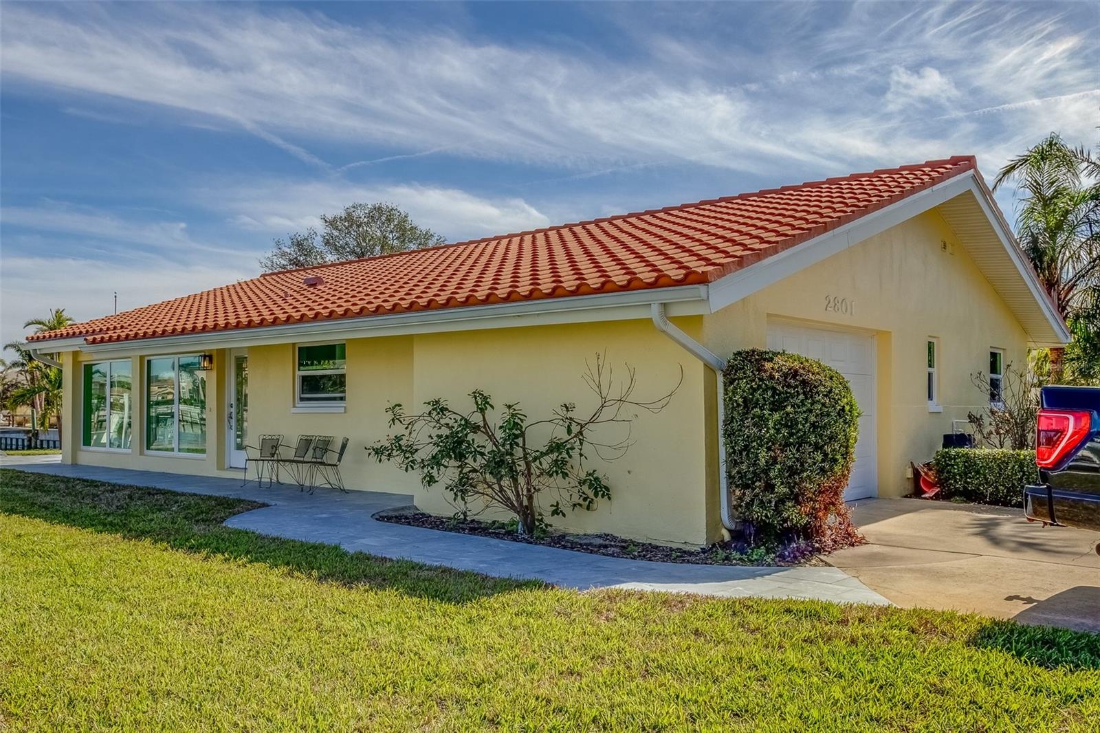 2801 HIBISCUS DRIVE W