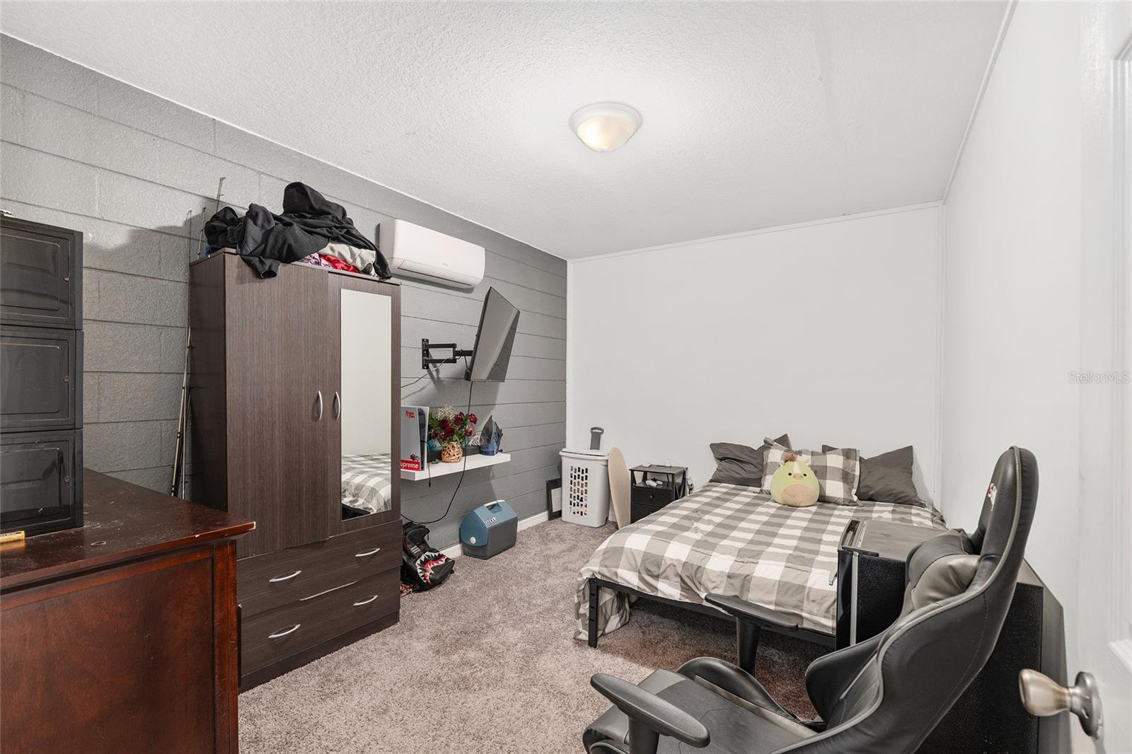 CRESTVIEW SUBD UNIT 2 - Residential