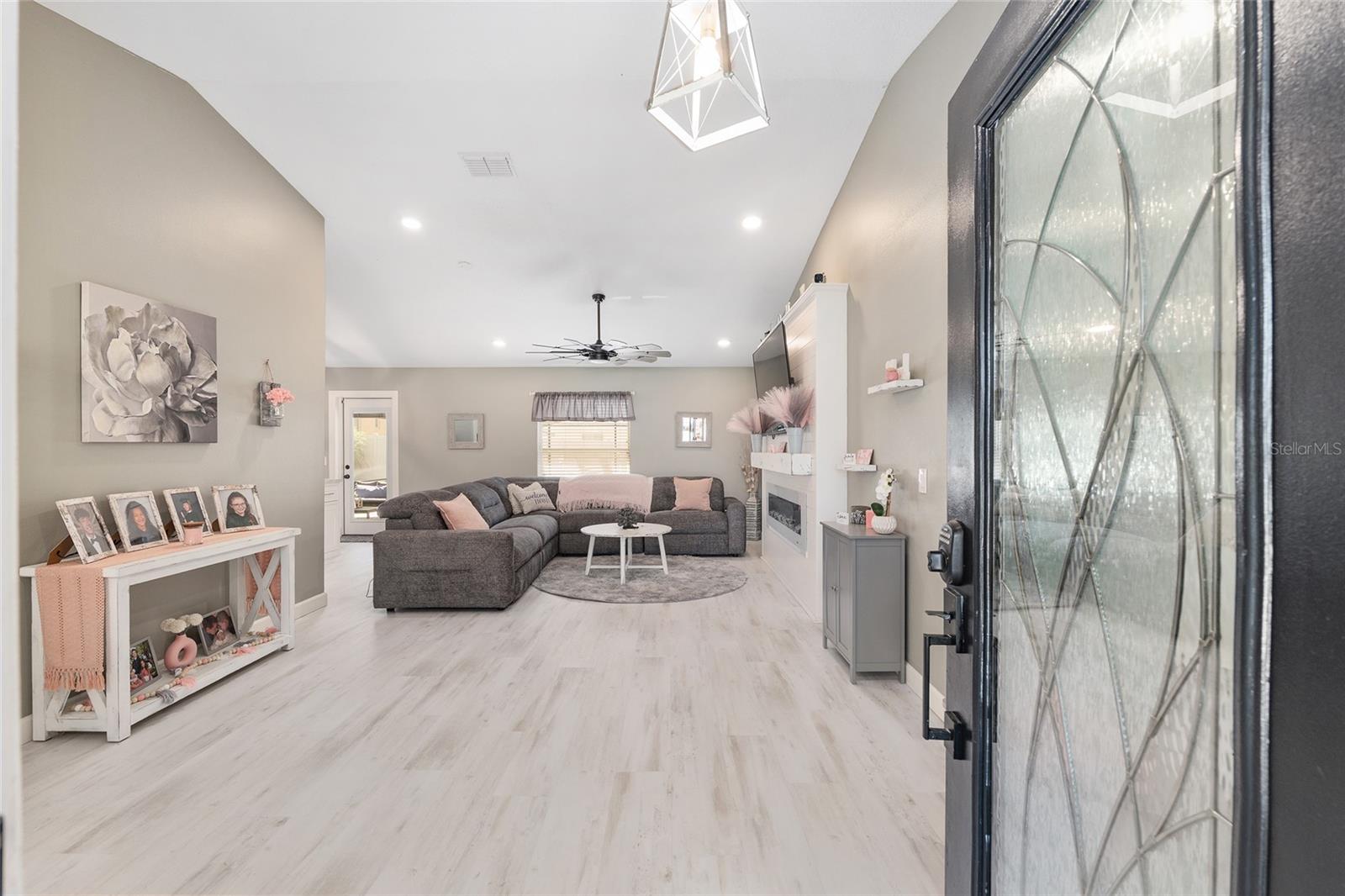 CRESTVIEW SUBD UNIT 2 - Residential