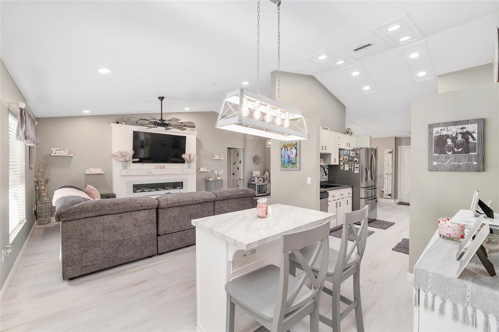 CRESTVIEW SUBD UNIT 2 - Residential