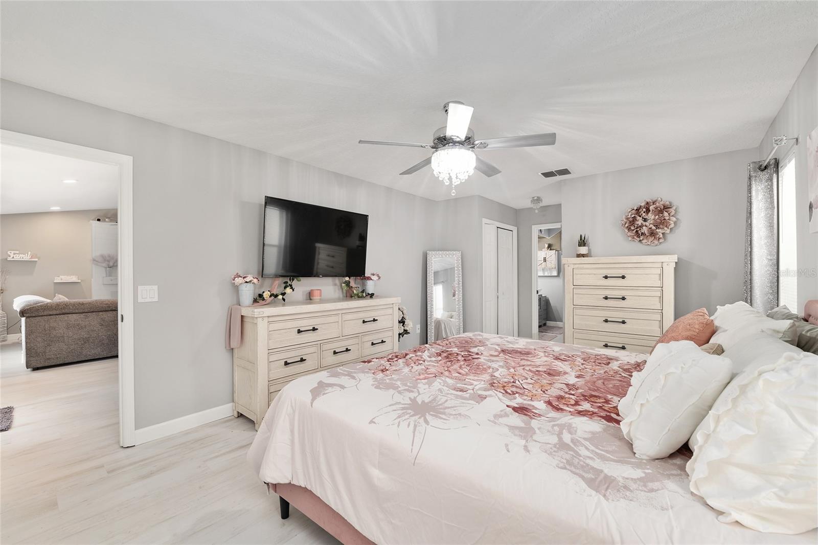 CRESTVIEW SUBD UNIT 2 - Residential