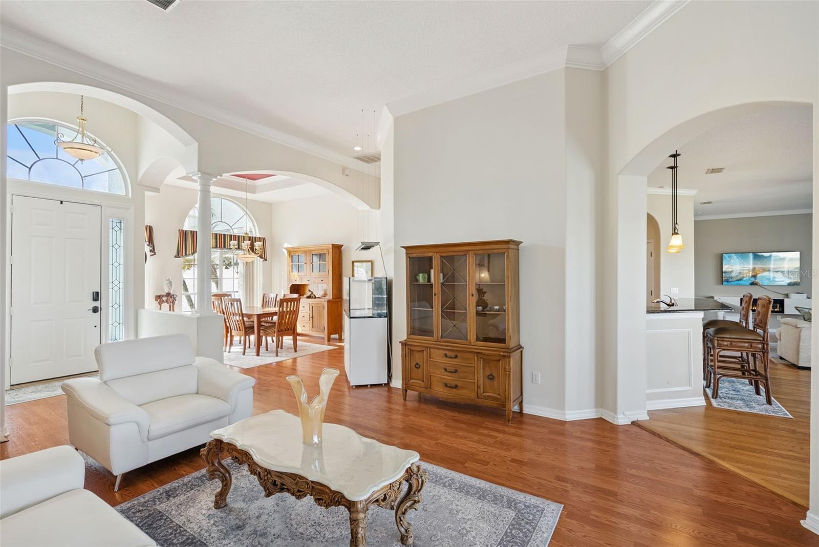 407 MAJESTIC OAK DRIVE