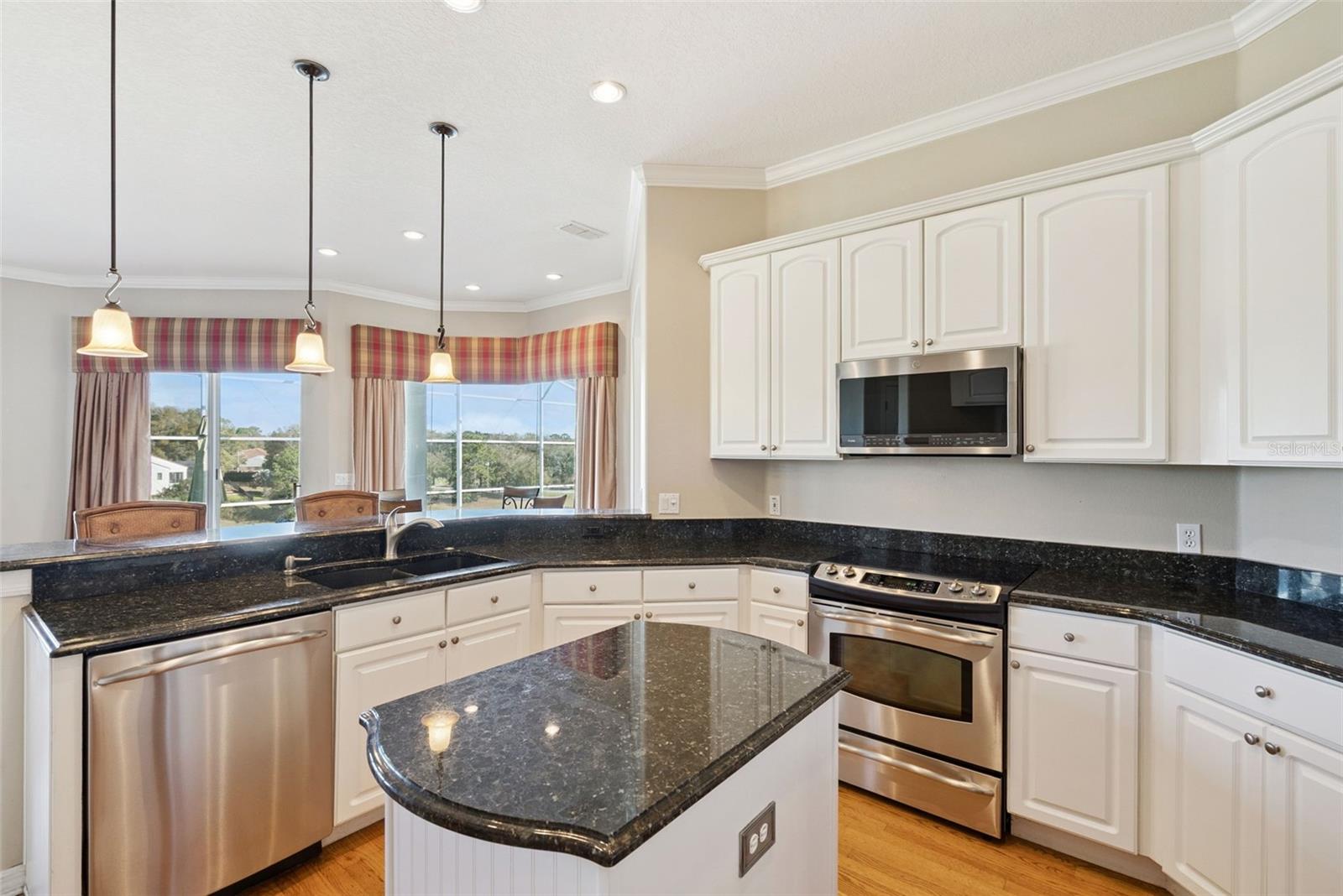 DIAMOND HILL AT SWEETWATER COUNTRY CLUB - Residential