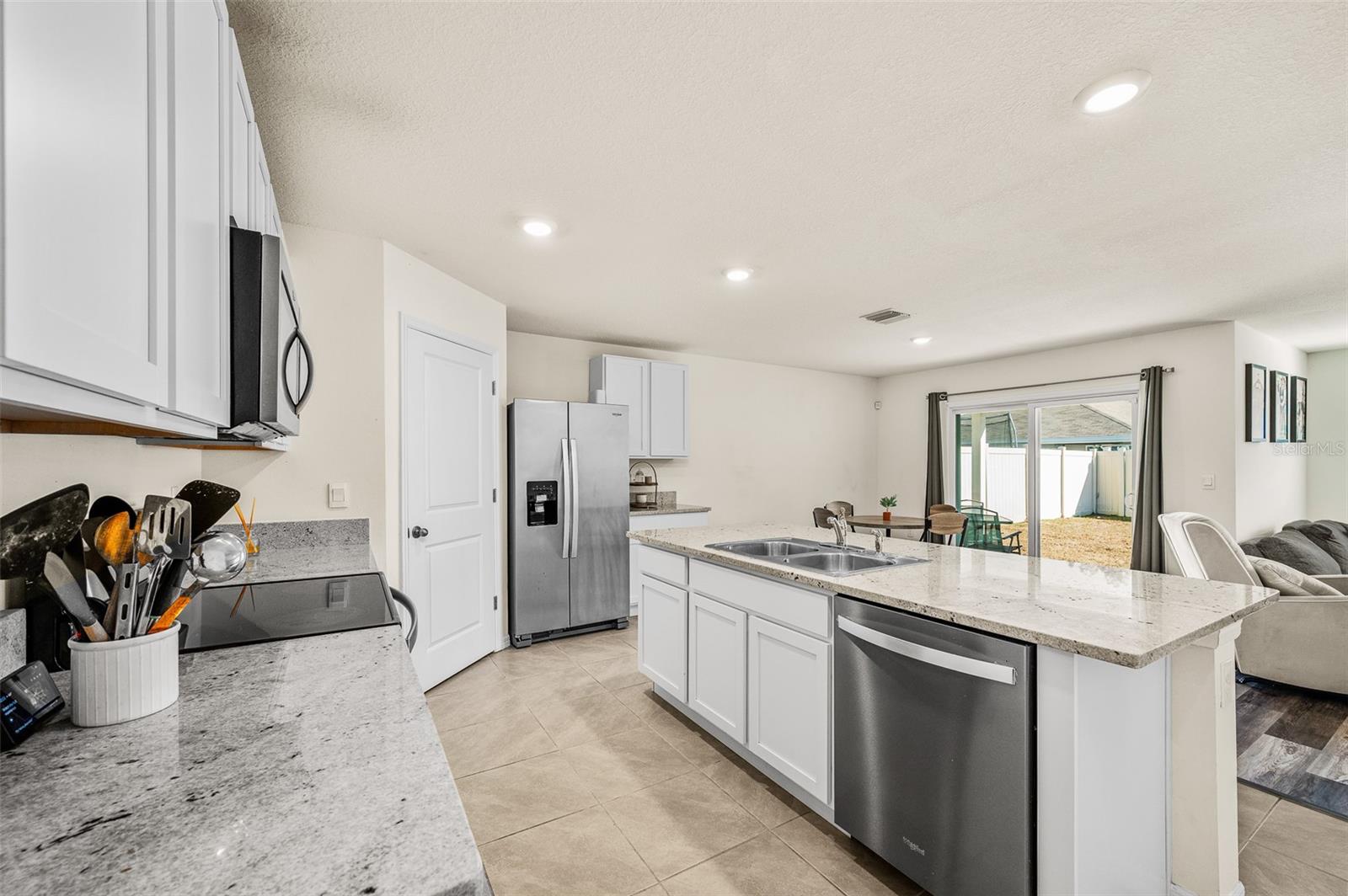 AVALON WOODS PH 1A PB 37 PG 70 - Residential