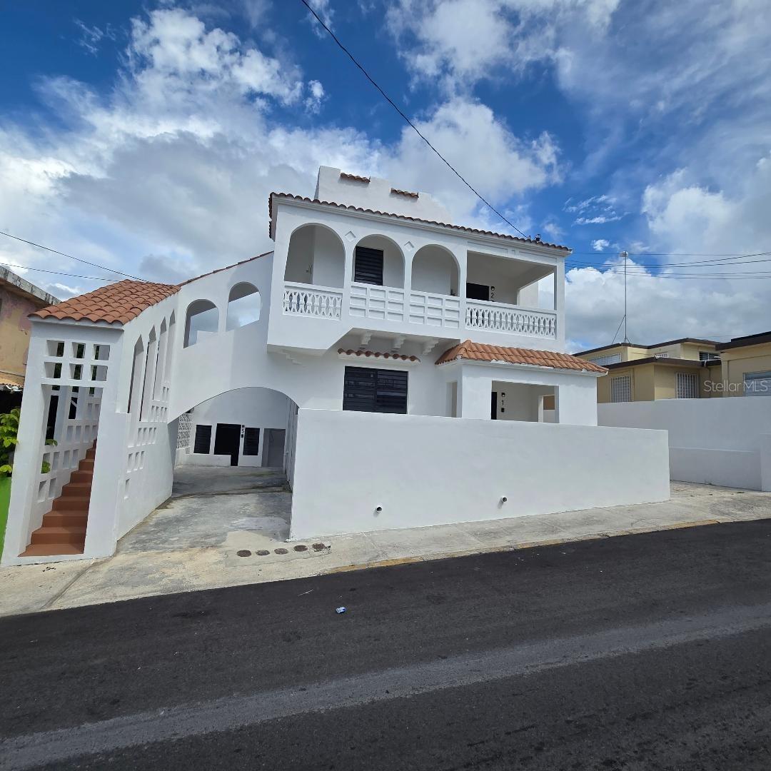 Seize this incredible income-generating opportunity in the vibrant and up-and-coming neighborhood of Villa Palmera, Santurce. This fully furnished 5-unit property offers modern comfort and immediate rental potential in one of San Juan’s fastest-growing communities.
Property Features: 5 Independent Units with individual water and electricity meters. 3 units with 2 Bedroom / 1 Bathroom each and 2 units with 1 Bedroom / 1 Bathroom each. Fully Furnished & Move-In Ready, Modern layouts with stylish finishes, Strong short-term and long-term rental demand in the area, Steps away from nightlife, restaurants, cultural centers, and the beach, Prime location in a rapidly appreciating neighborhood.
Perfect for investors looking for steady rental income and long-term appreciation. Villa Palmeras is quickly becoming a hotspot for young professionals and tourists—don’t miss your chance to own in this transforming community.