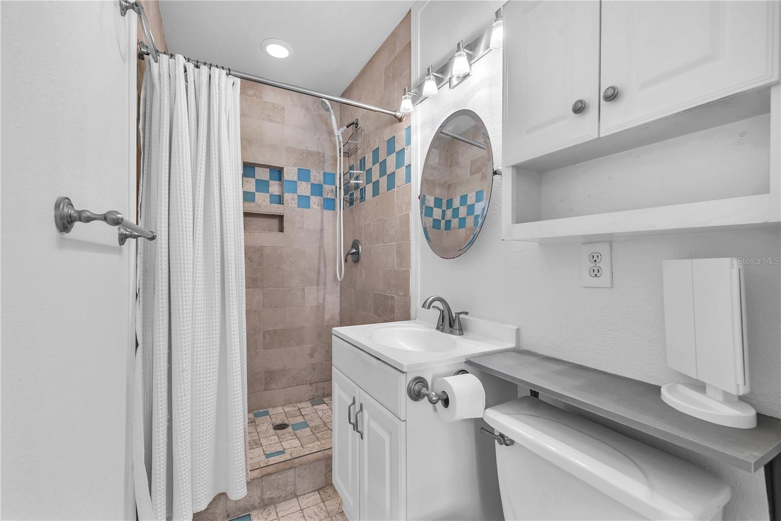 SOUTHWOOD HILLS UNIT 02 - Residential