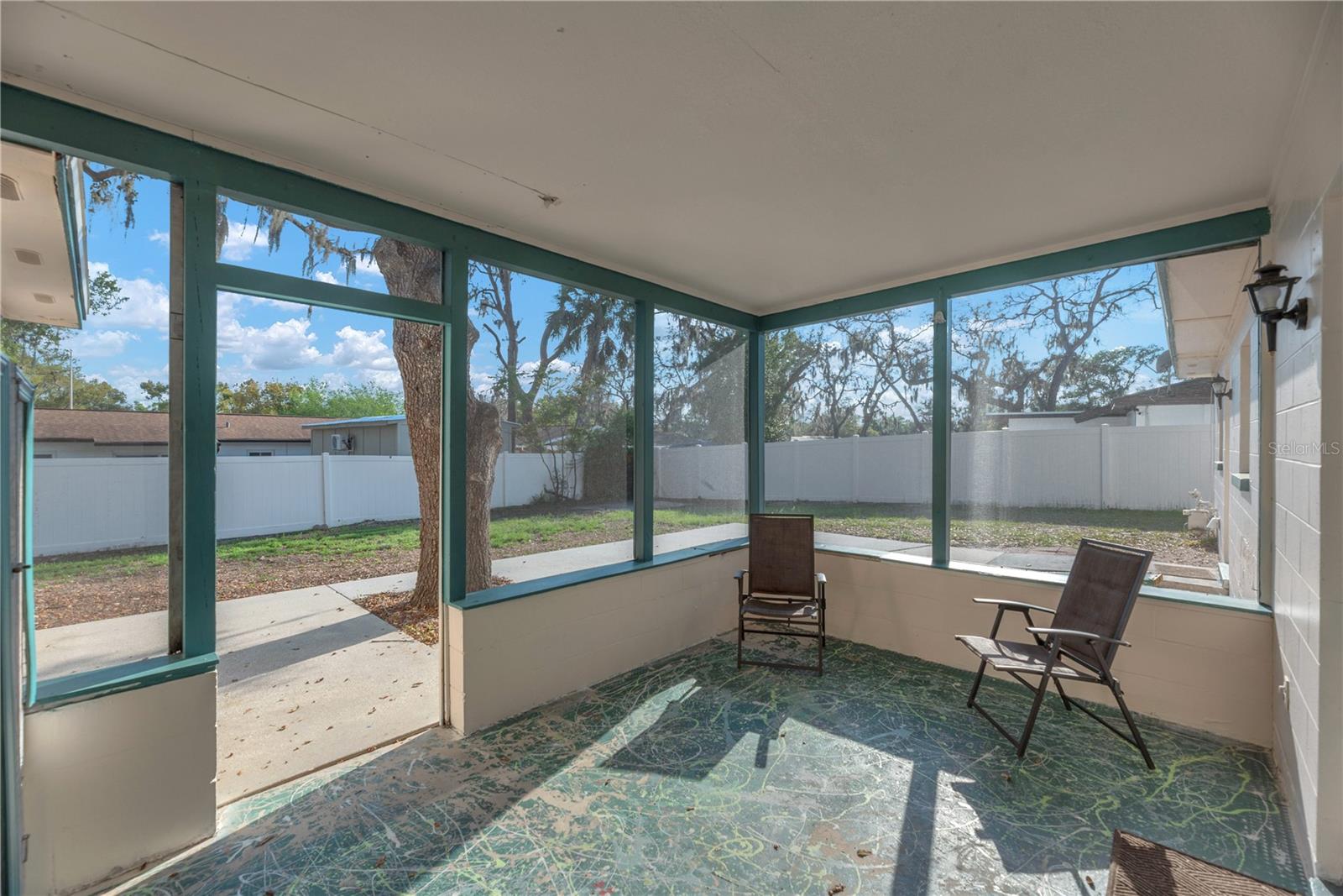 SOUTHWOOD HILLS UNIT 02 - Residential