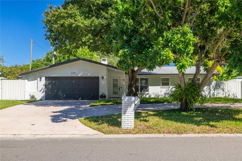 1479 S Evergreen Avenue, Clearwater, FL 33756