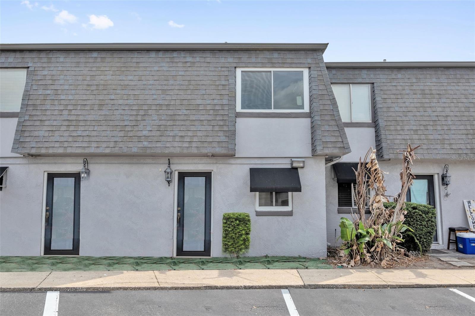 METRO/MICHIGAN PARK CONDO - Residential