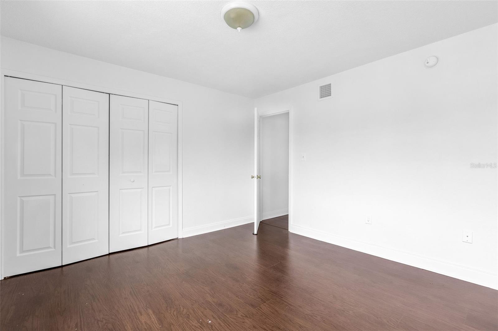 METRO/MICHIGAN PARK CONDO - Residential