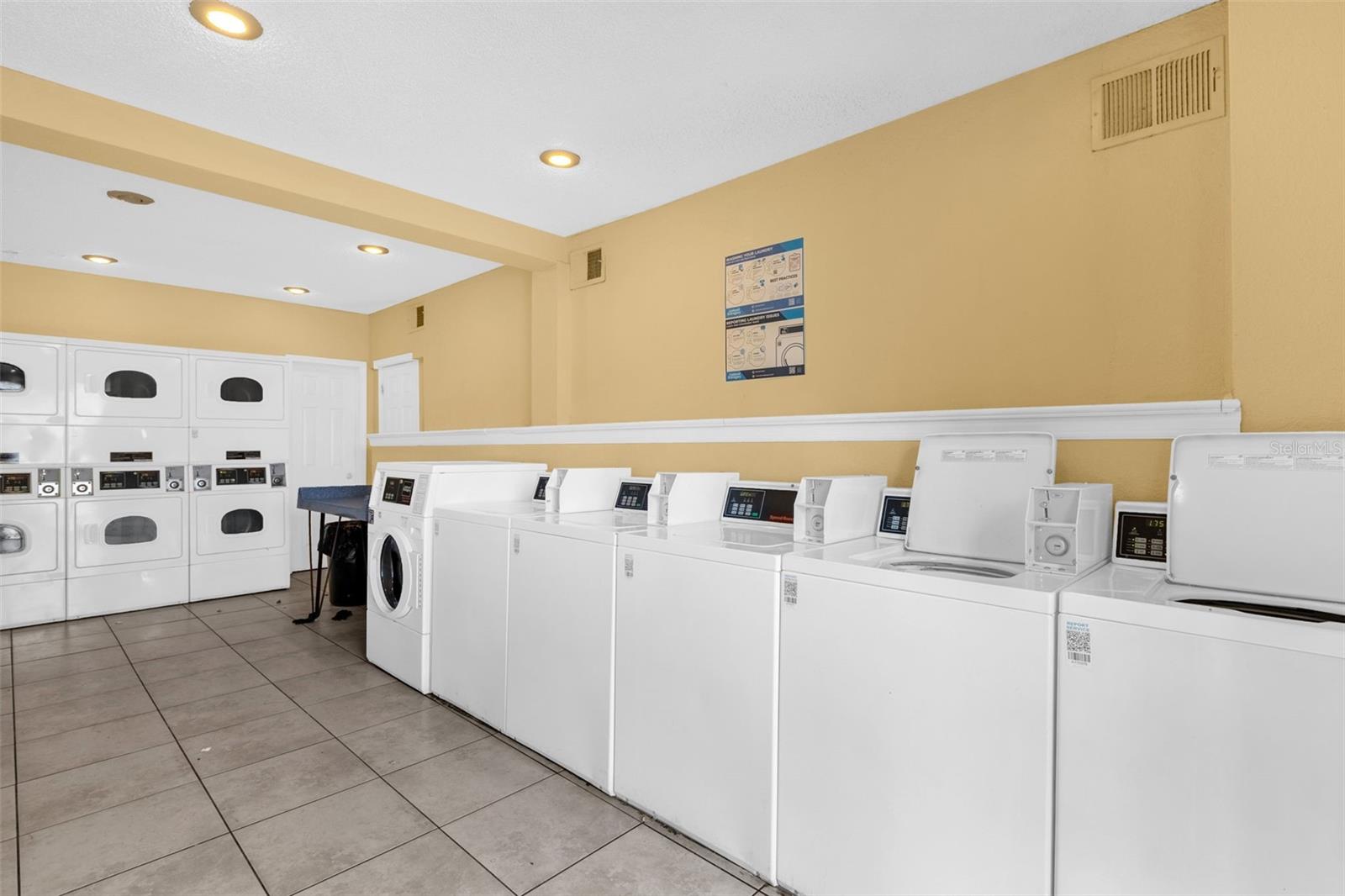 METRO/MICHIGAN PARK CONDO - Residential