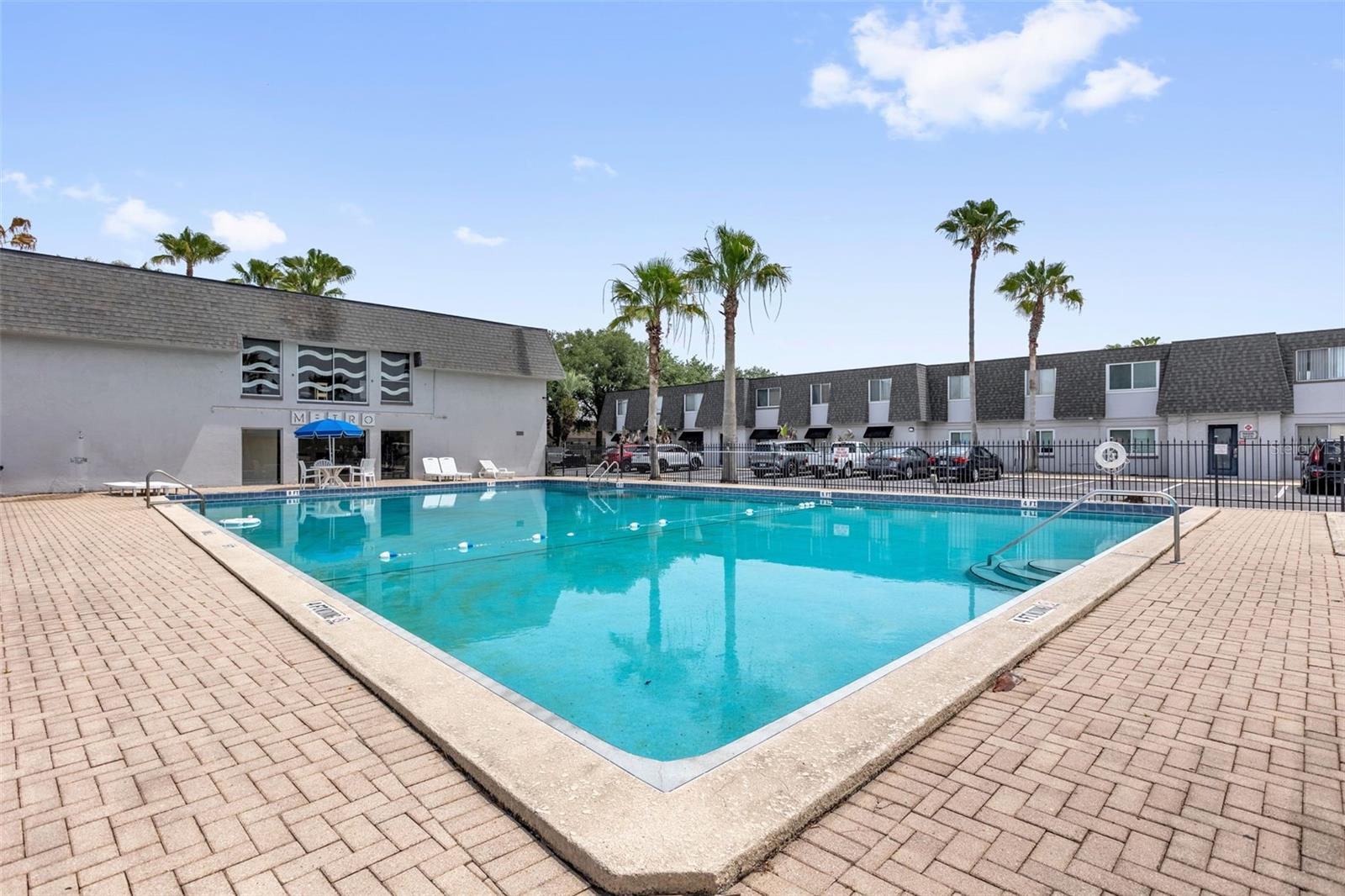 METRO/MICHIGAN PARK CONDO - Residential
